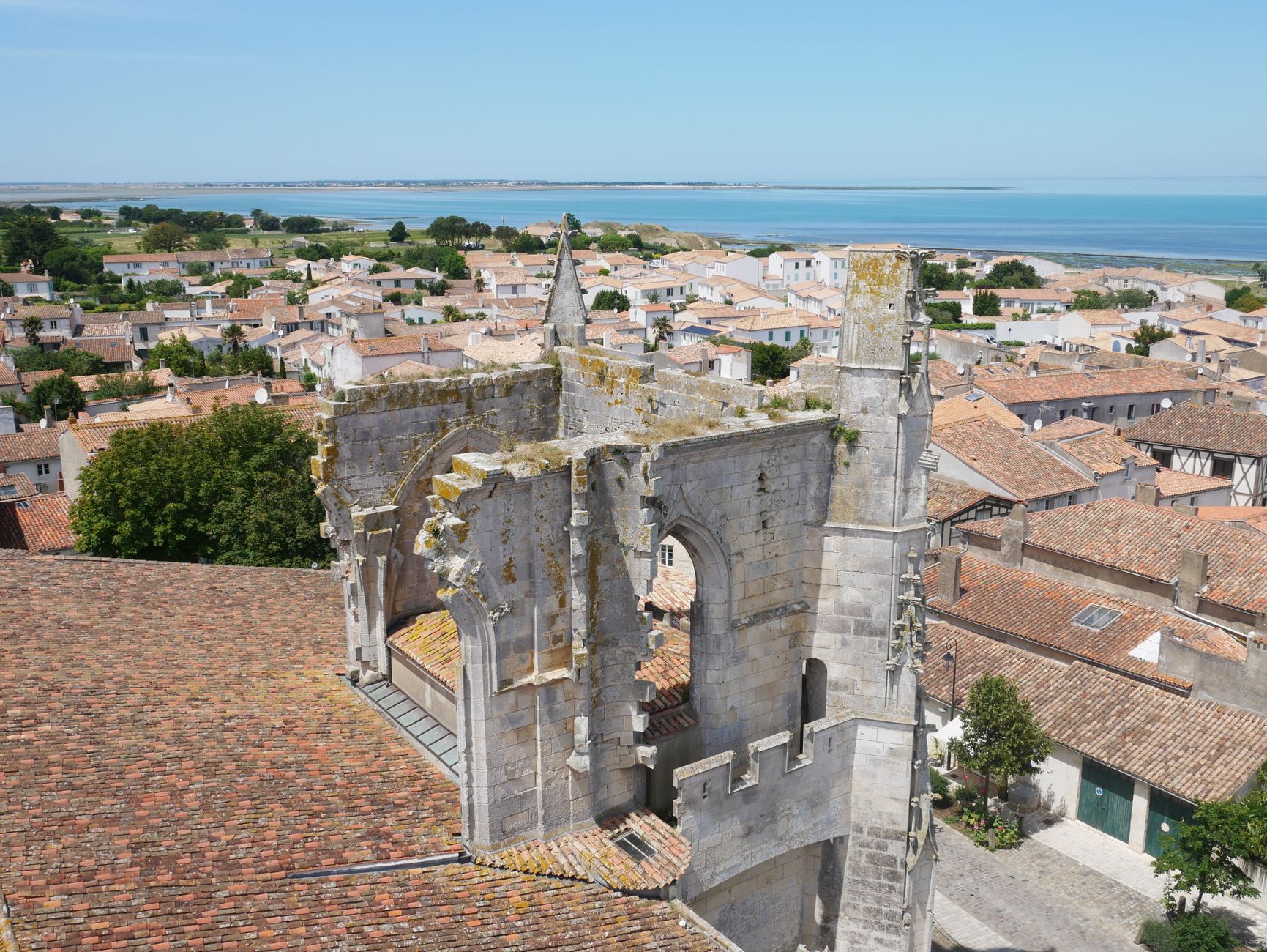 Bâchage de toiture équipe à Rouen